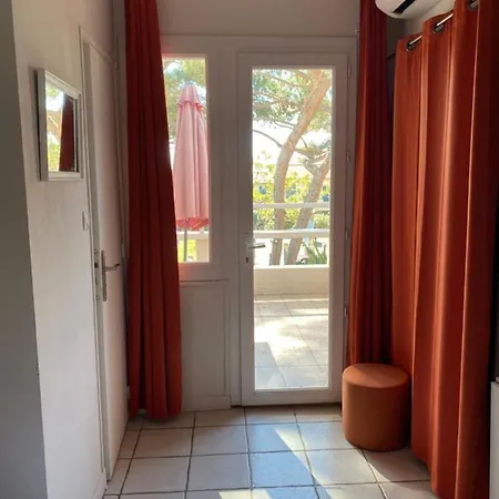 Logis Restaurant Le Kalliste Hotel 2*