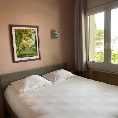 Logis Restaurant Le Kalliste 2*