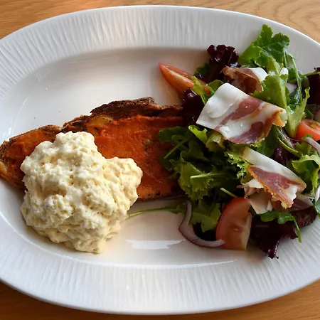 Logis Restaurant Le Kalliste 耶尔