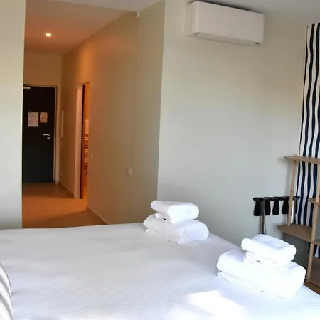 Otel Logis Restaurant Le Kalliste 2*