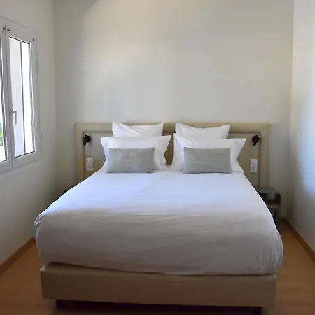 Le Kalliste Hotel