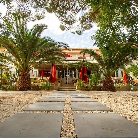 Hotel Logis Restaurant Le Kalliste