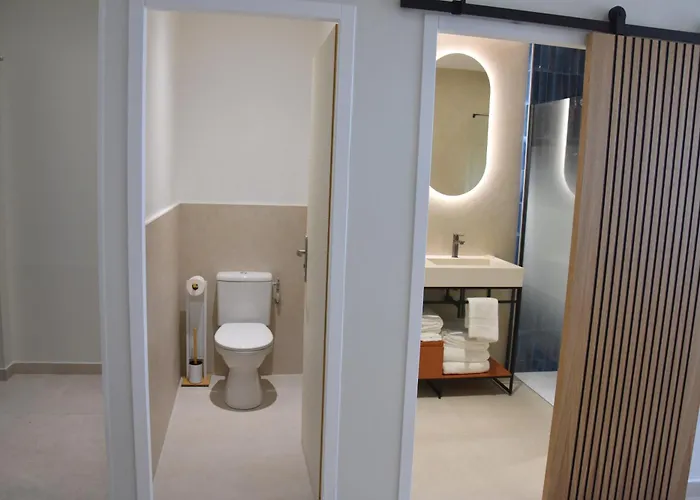 Logis Restaurant Le Kalliste Hotel