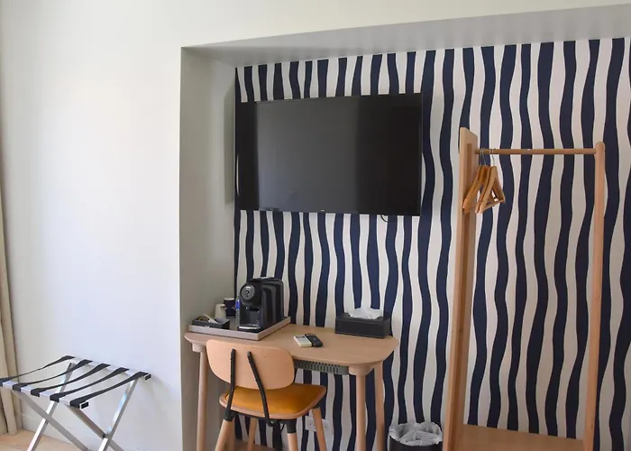 Hotel Logis Restaurant Le Kalliste Hyères