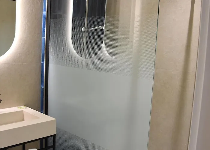 Logis Restaurant Le Kalliste 2*