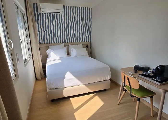 Logis Restaurant Le Kalliste 2*