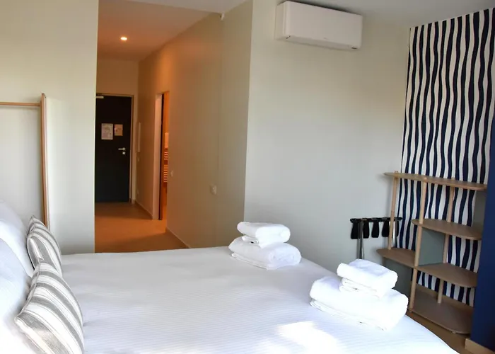 Hotel Logis Restaurant Le Kalliste 2*