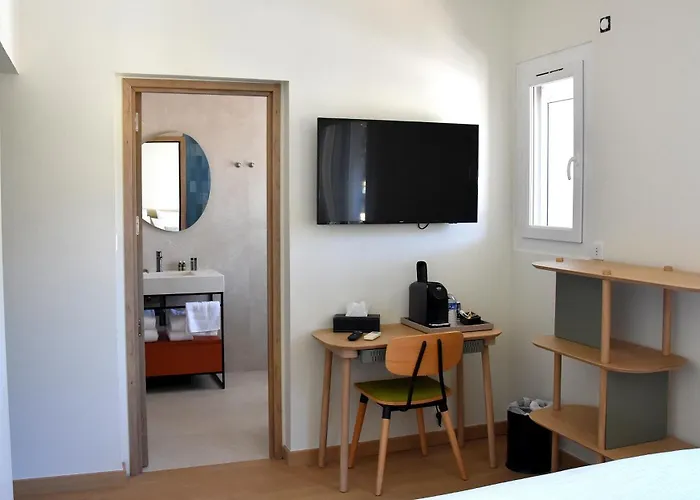 Logis Restaurant Le Kalliste Hotel Hyères